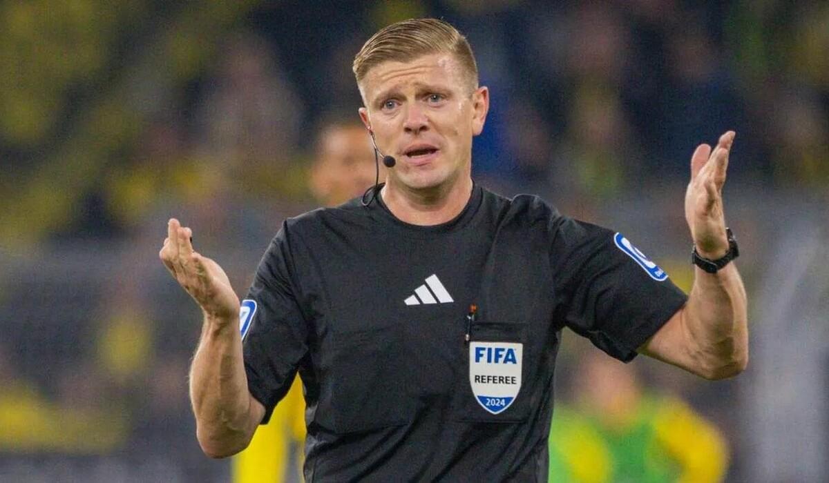 الحكم الألماني روبرت شرودر يدير قمة الأهلي والزمالك