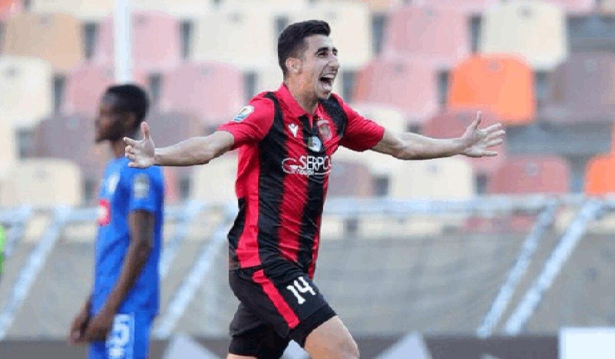 بن زازة: الفوز على الزمالك خطوة أولى نحو التتويج بالكونفدرالية