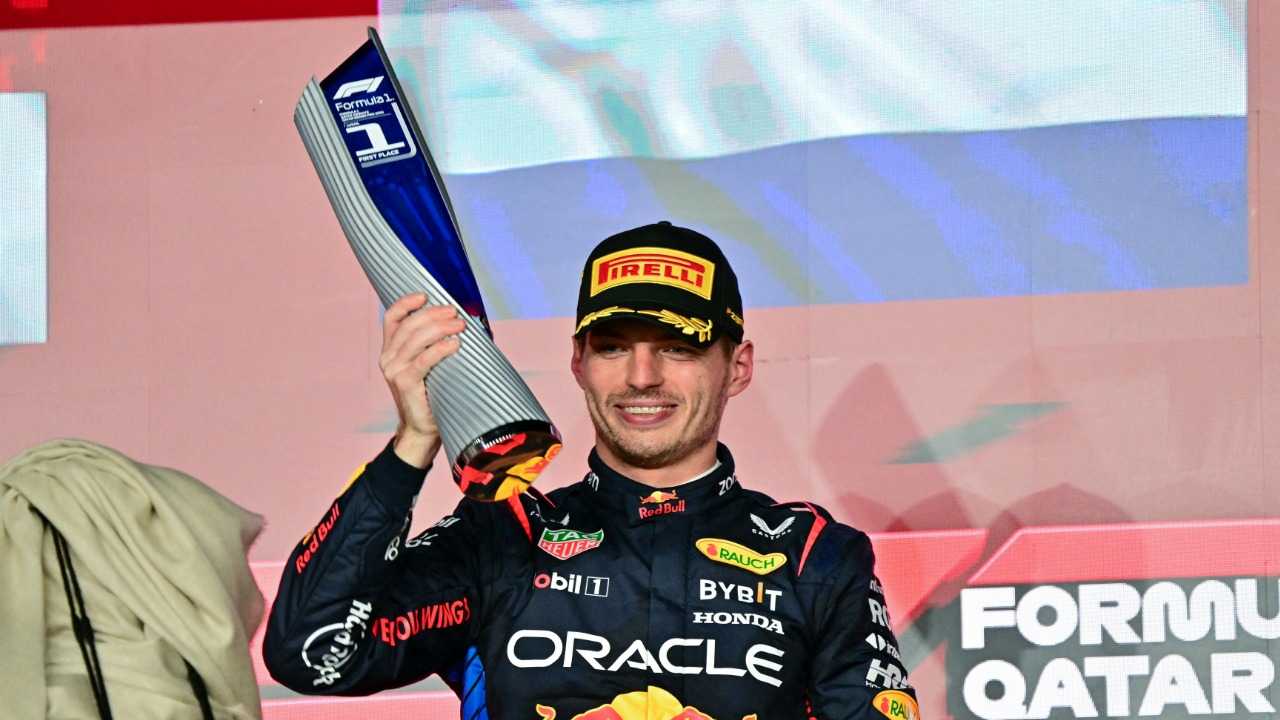 فارق الـ24 نقطة يشعل المنافسة.. فيرستابن يلاحق نوريس قبل نهاية موسم الفورمولا 1