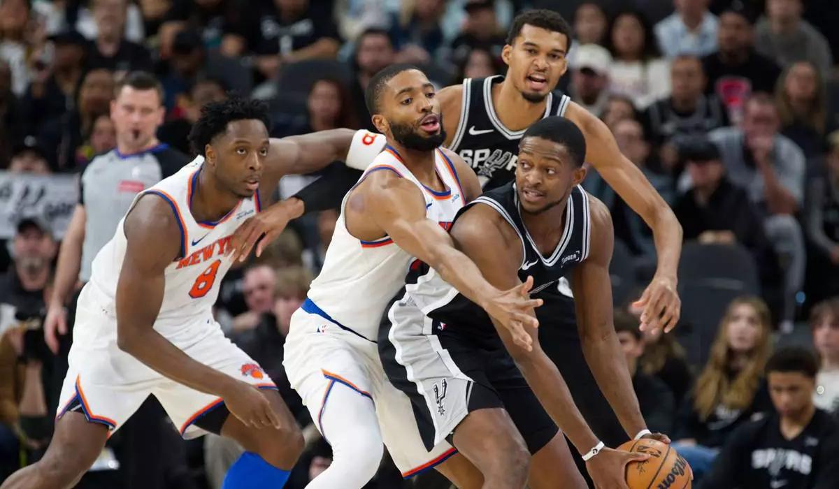 سبيرز يثأر من خسارة نهائي كأس NBA بفوز درامي على نيويورك نيكس | شاهد