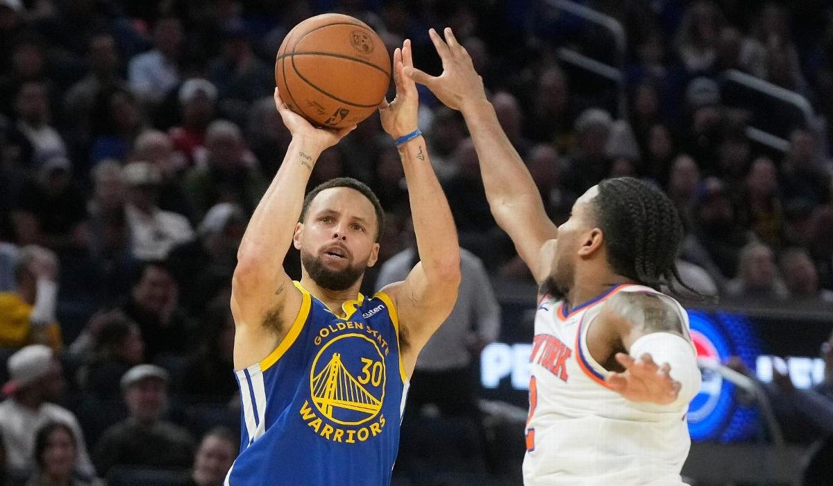 واريورز يتجاوز نيكس رغم تألق أنونوبي ويواصل انتصاراته في الـNBA | شاهد