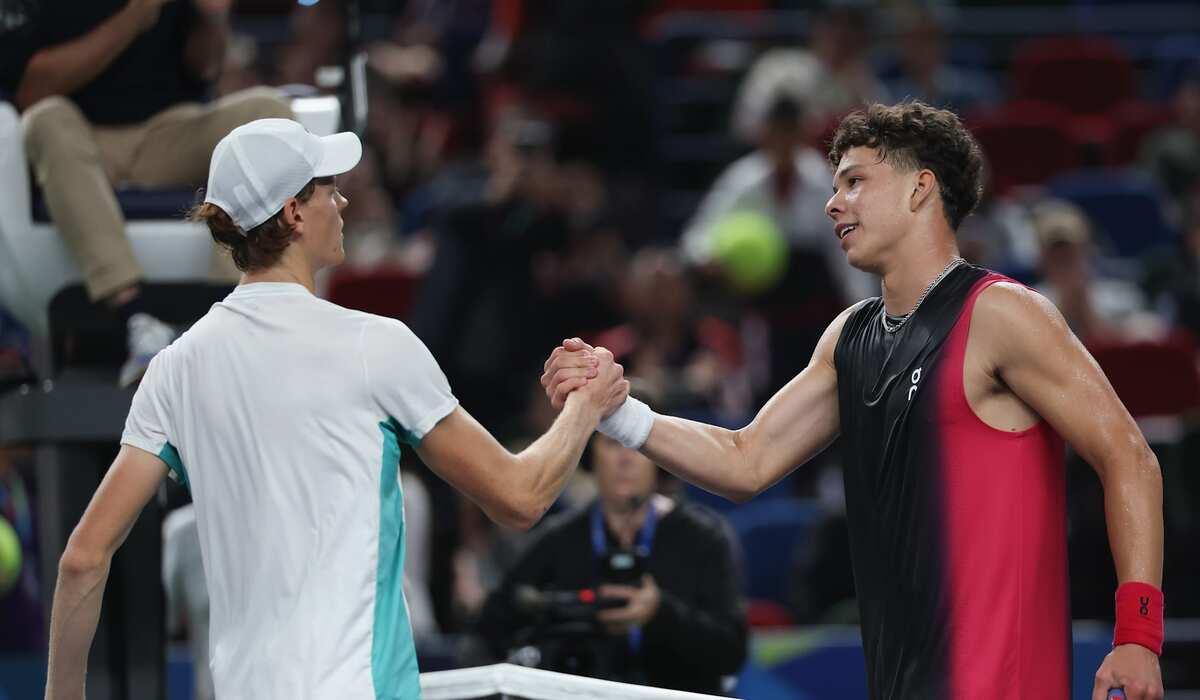 قمة نارية مرتقبة بين سينر وبن شيلتون في ربع نهائي أستراليا المفتوحة | شاهد