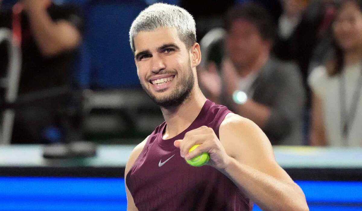 كارلوس ألكاراز يتأهل إلى نصف نهائي أستراليا المفتوحة بعد سحق أليكس دي مينور | شاهد