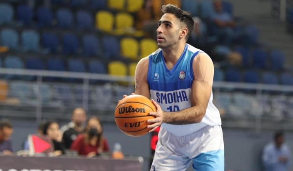 كرة السلة... عودة أحمد عزب إلى سموحة بعقد يمتد لموسم ونصف