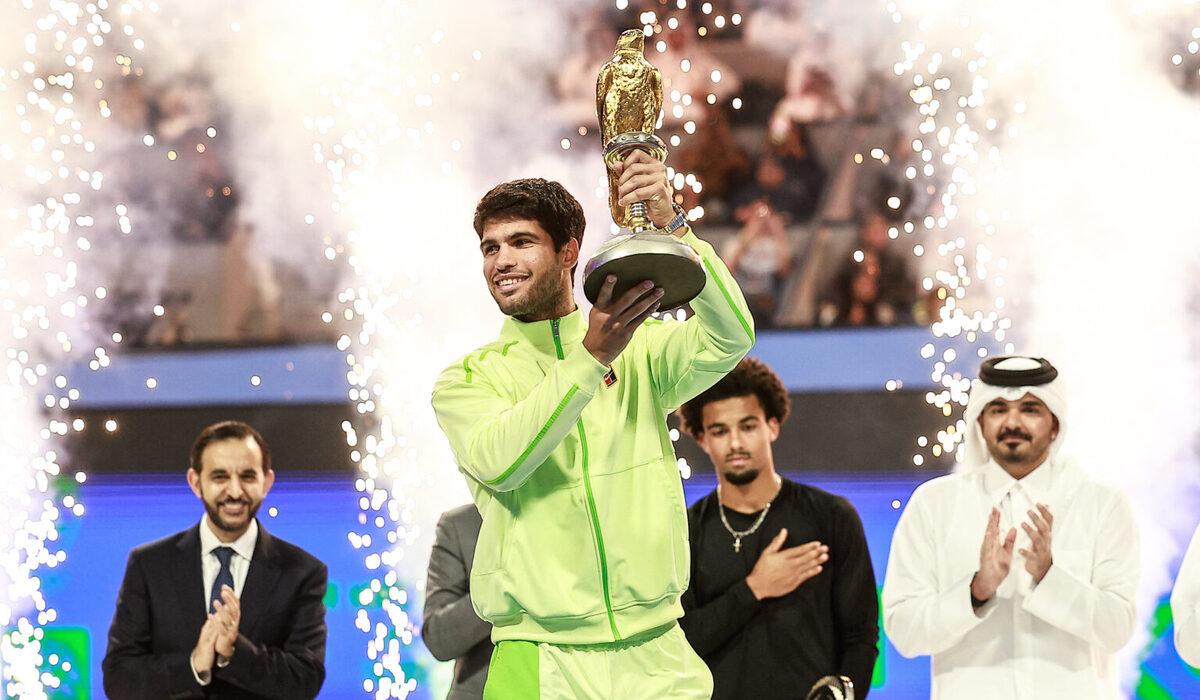 ألكاراز يكتسح آرثر فيلس ويتوج بلقب بطولة قطر المفتوحة للتنس... شاهد