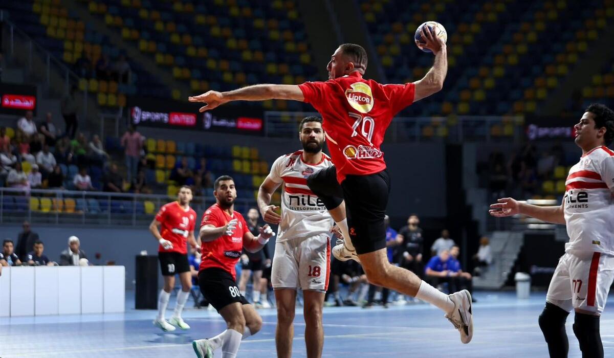 الأهلي يحافظ على صدارة دوري محترفي اليد قبل قمة الزمالك