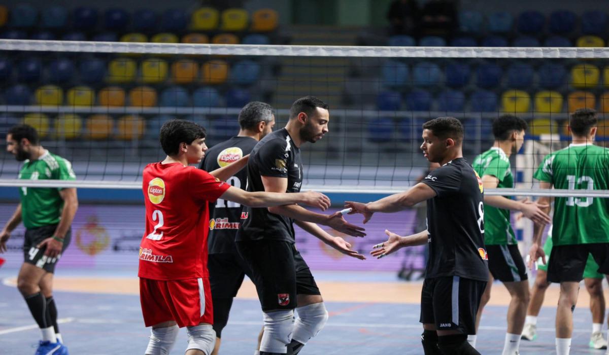 الأهلي يقترب من حسم لقب دوري الطائرة