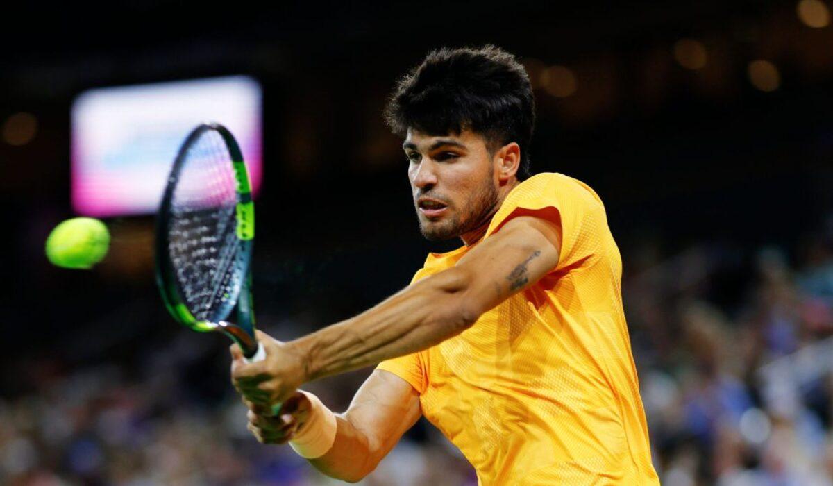 خروج مبكر لألكاراز وتألق سابالينكا في ميامي للتنس | شاهد