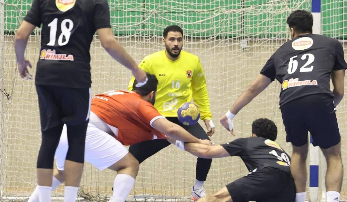 الأهلي يواصل الصدارة والزمالك يطارد في دوري اليد