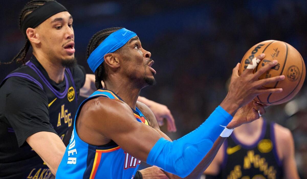 هزيمة قاسية لليكرز أمام ثاندر وإصابة دونتشيتش تزيد المعاناة | شاهد