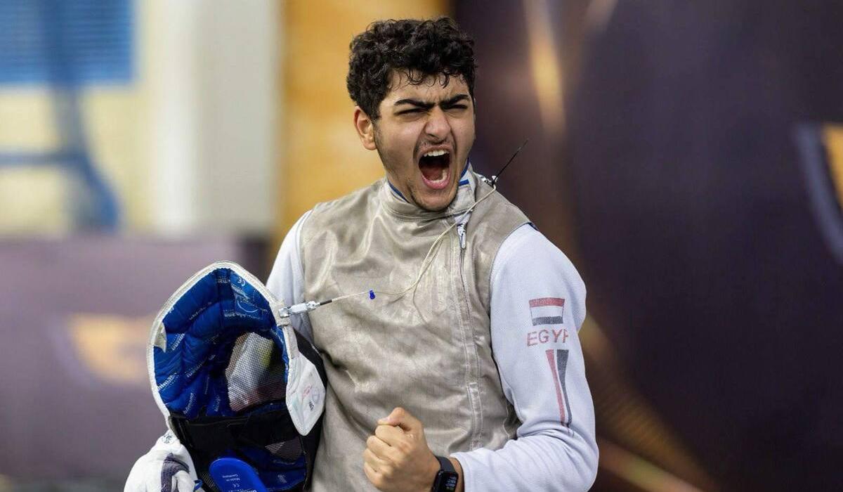 عبد الرحمن طلبة يتأهل لدور الـ16 في مونديال سلاح الشيش