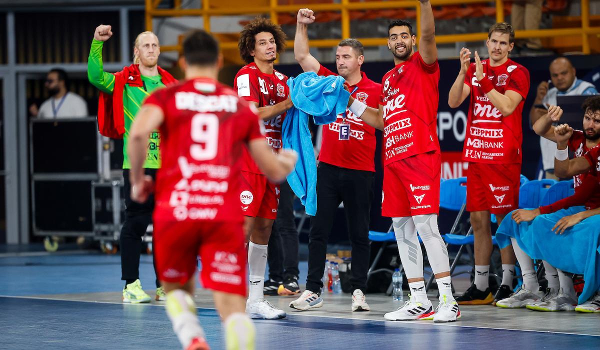 كرة اليد... فيزبريم يحسم ديربي المجر ويعزز صدارته بالدوري