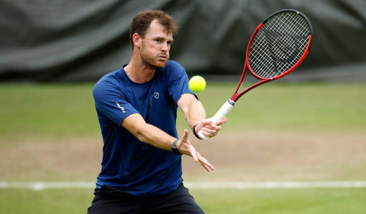 جيمي موراي يعلن اعتزاله التنس بعد مسيرة حافلة بالإنجازات