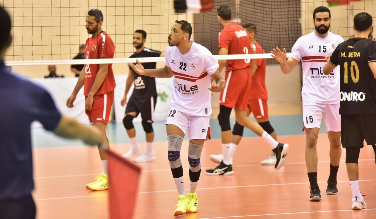 أزمة المستحقات تعجل برحيل نجوم طائرة الزمالك
