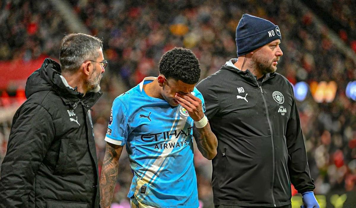 جوارديولا يعلن غياب سافينيو عن الملاعب شهرين