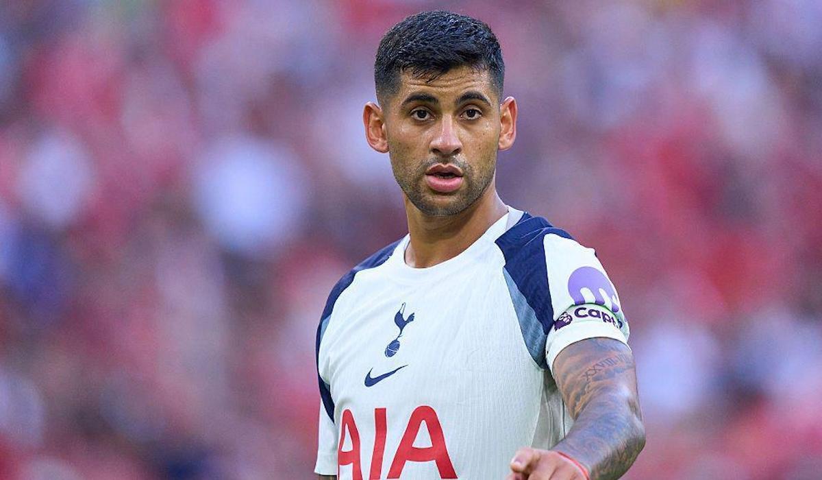 روميرو يوجه انتقادات لاذعة لإدارة توتنهام