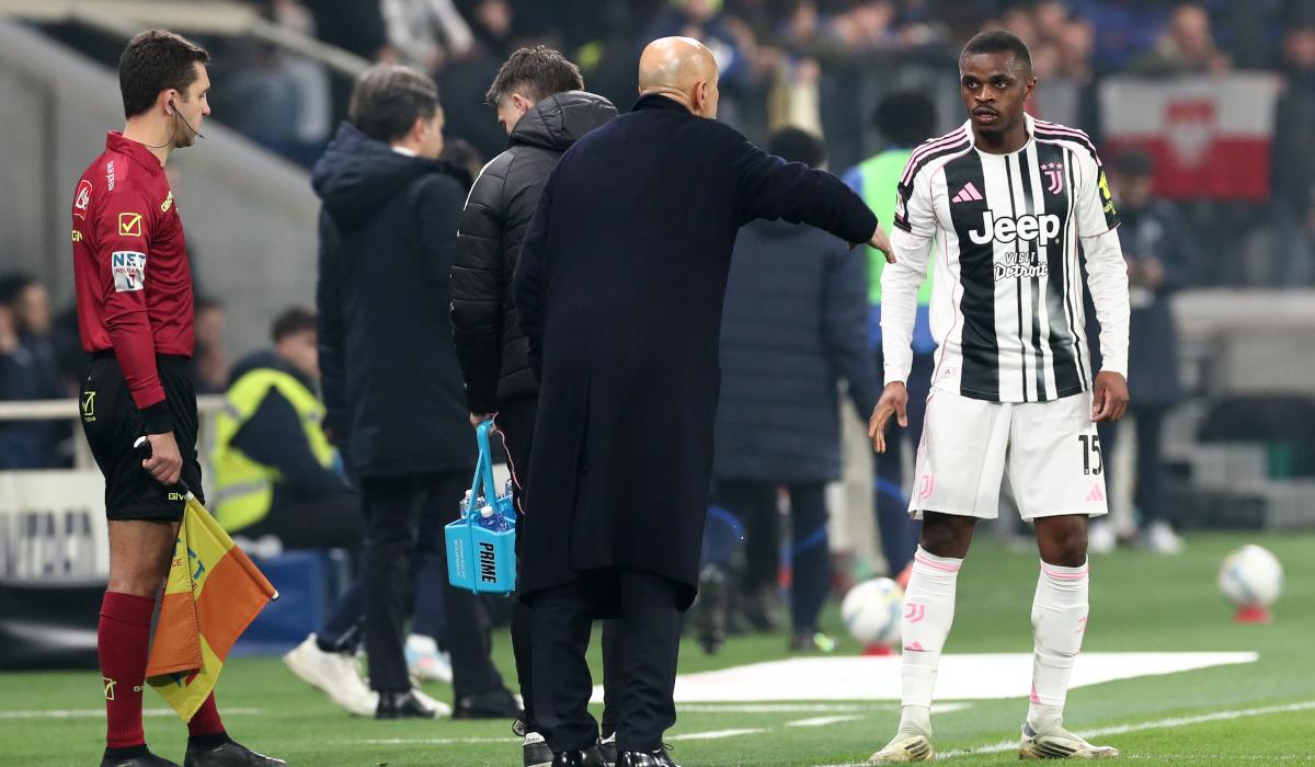 سباليتي: اتخذنا قرارات خاطئة أمام أتالانتا