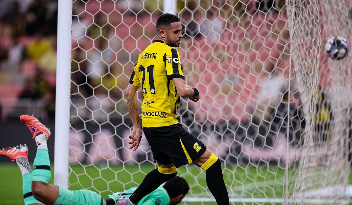 اتحاد جدة يستعيد توازنه محليا على حساب الفيحاء 