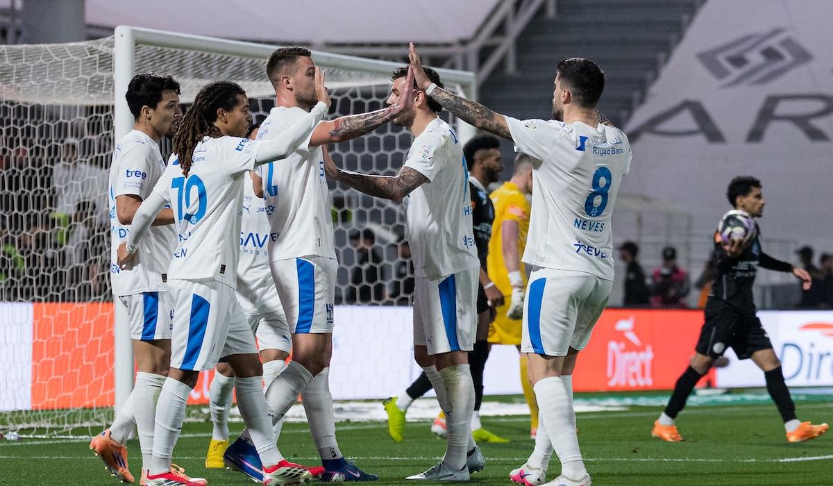 الهلال يعود لسكة الانتصارات بخماسية في الشباب 