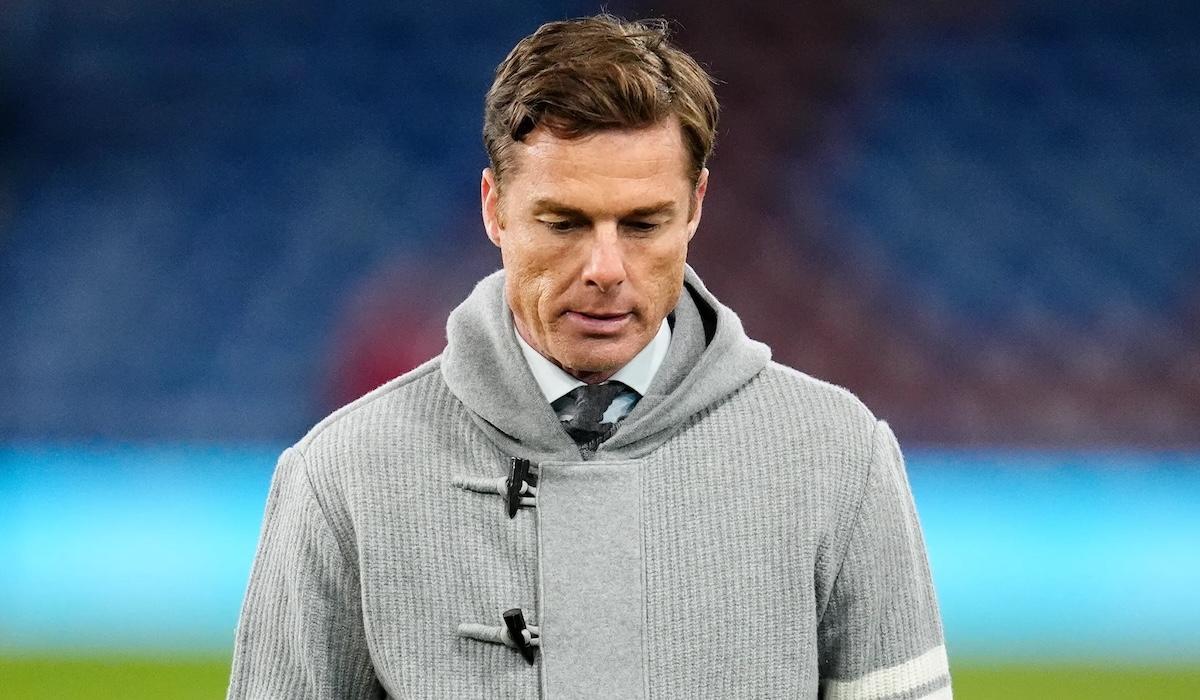 بيرنلي يعلن رحيل مدربه باركر