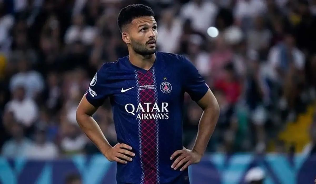 جونزالو راموس يقترب من مغادرة باريس