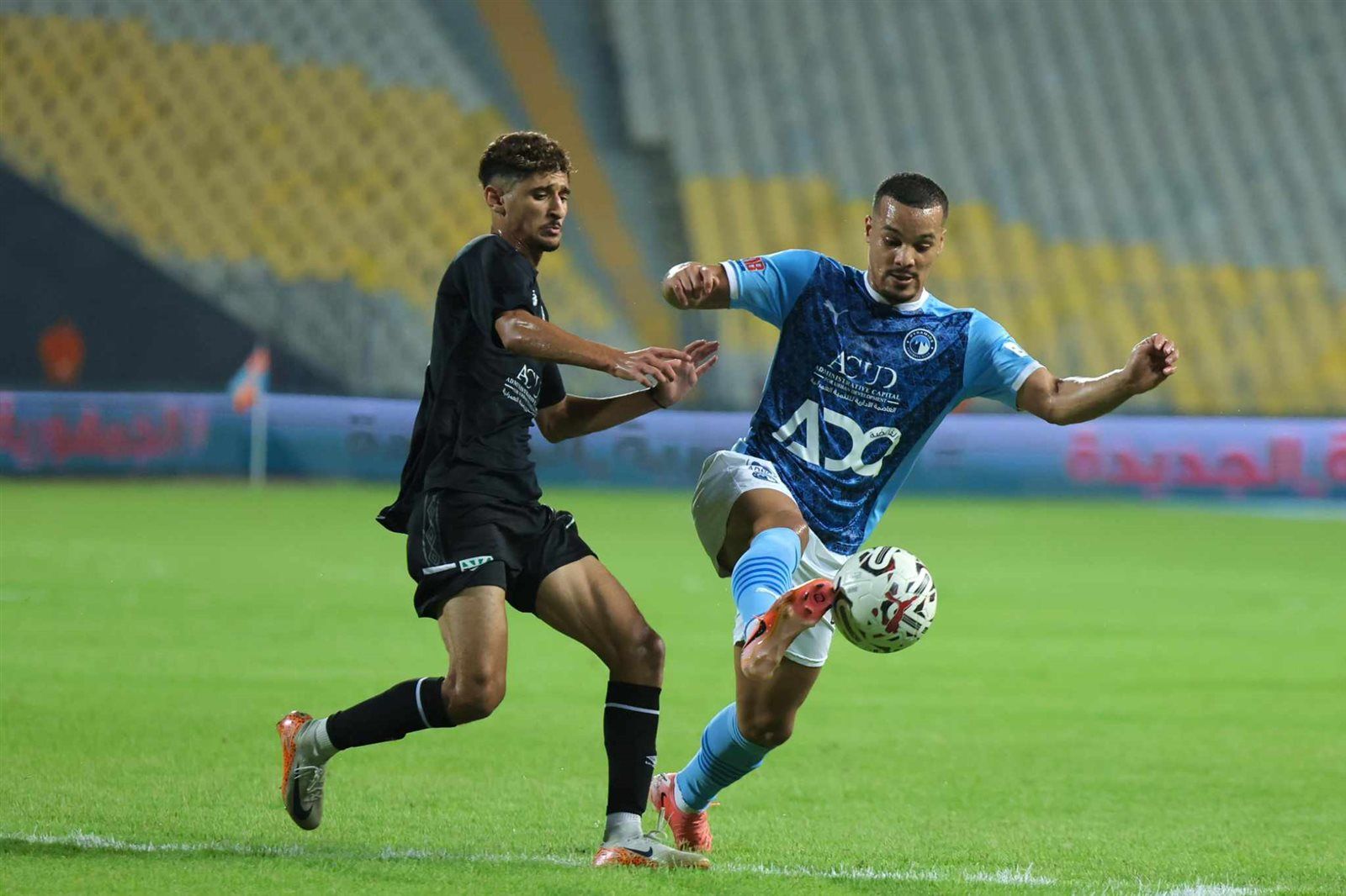 مهاجم روما ينضم لميلان رسميا