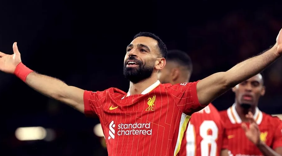 يوفنتوس يعترف بمراقبة مدافع فينورد