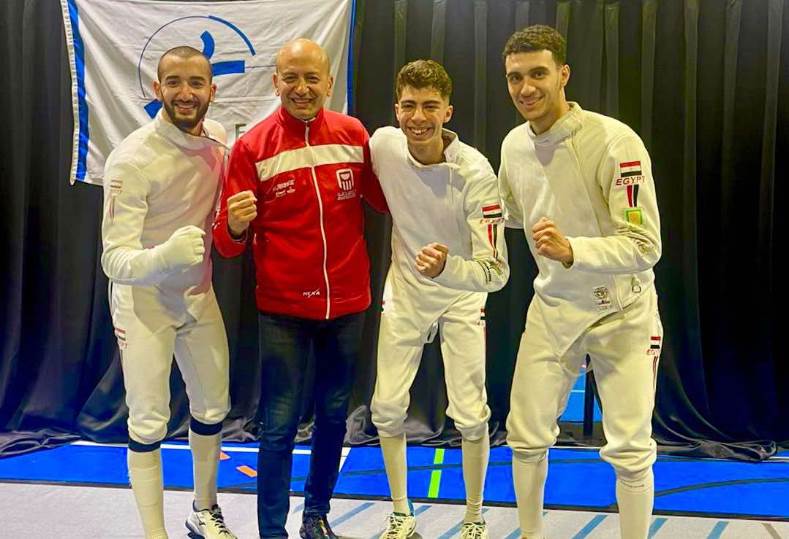 منتخب ناشئي سلاح سيف المبارزة يتوج بذهبية بطولة العالم