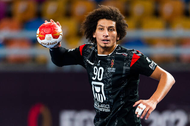 باستور يطمئن على حالة علي زين قبل بطولة العالم لليد