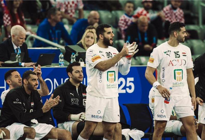 منتخب اليد يخسر من إيسلندا 24-27 في أول مباراة بالدور الرئيسي