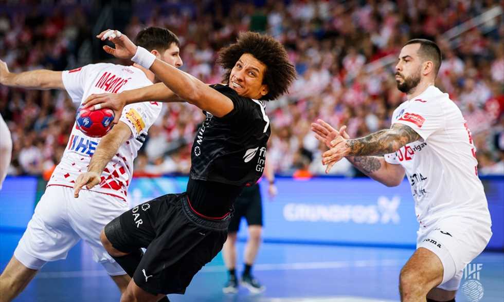 منتخب اليد يهزم سلوفينيا ويقترب من التأهل لربع النهائي