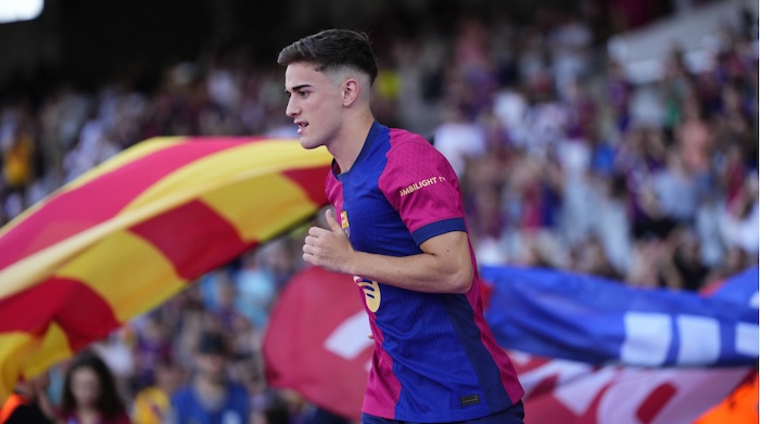 برشلونه يواصل الحفاظ على مواهبه بتجديد عقد جافي