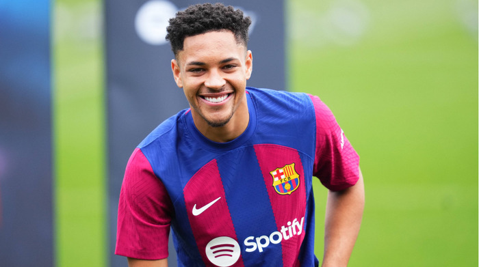 برشلونه يتوصل لاتفاق مع بالميراس بشأن روكي