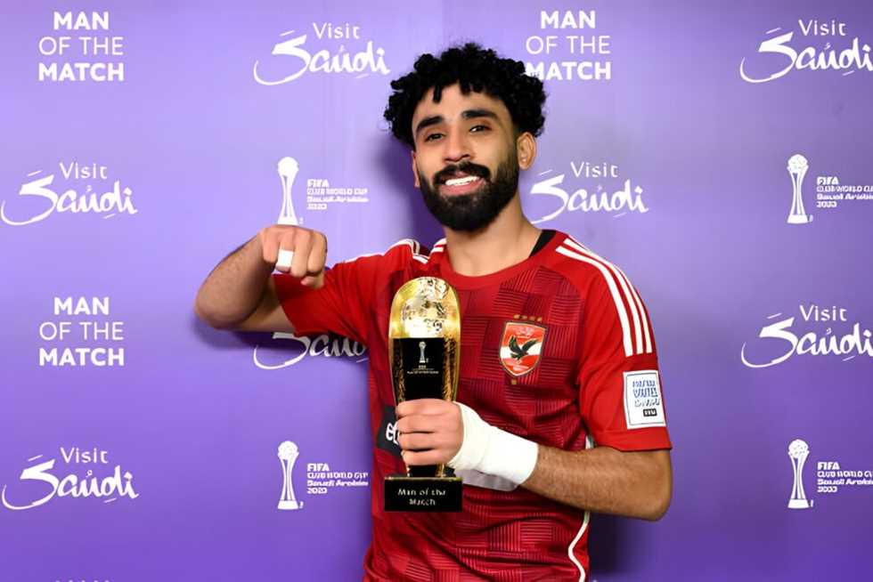 مروان عطية يتجه لتأجيل جراحته لإحتياج الأهلي لخدماته