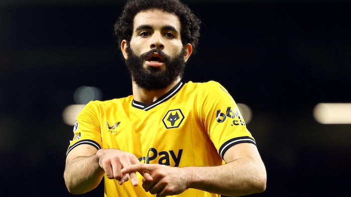 ميلان يبدأ التخطيط لضم بديل ثيو