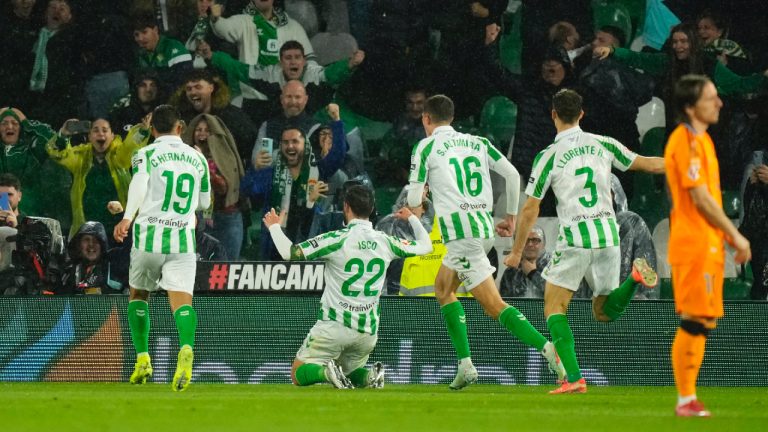 إيسكو يعتذر لجماهير ريال مدريد بسبب إحتفاله