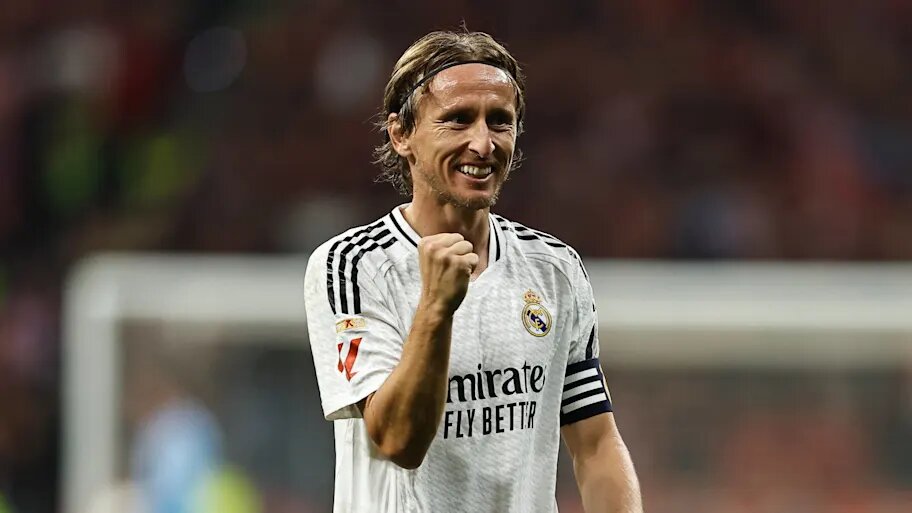 مودريتش يتمسك بالبقاء ضمن صفوف ريال مدريد