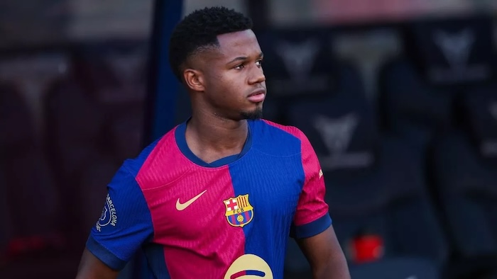 برشلونه يضغط على فاتي من أجل الرحيل
