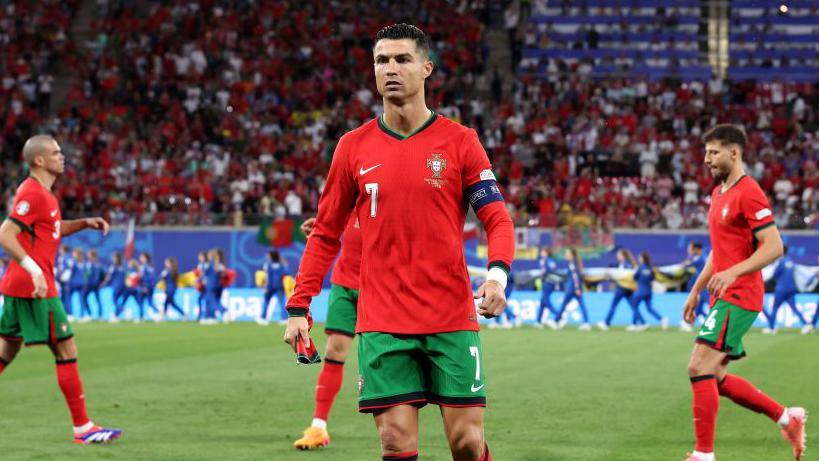 رونالدو: لم نودع البطولة بعد