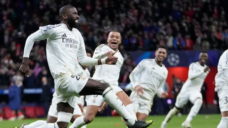 تحقيق رسمي يواجه ثلاثي ريال مدريد من اليويفا