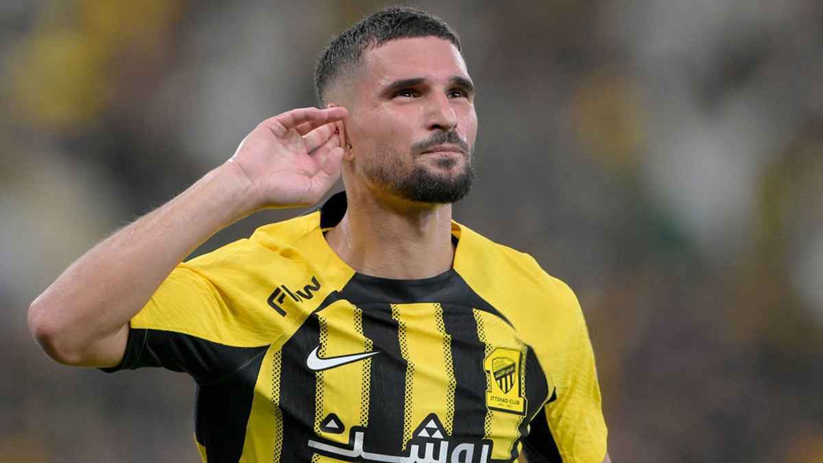 الإصابة تقلص فرص عوار في اللحاق بلقاء الشباب