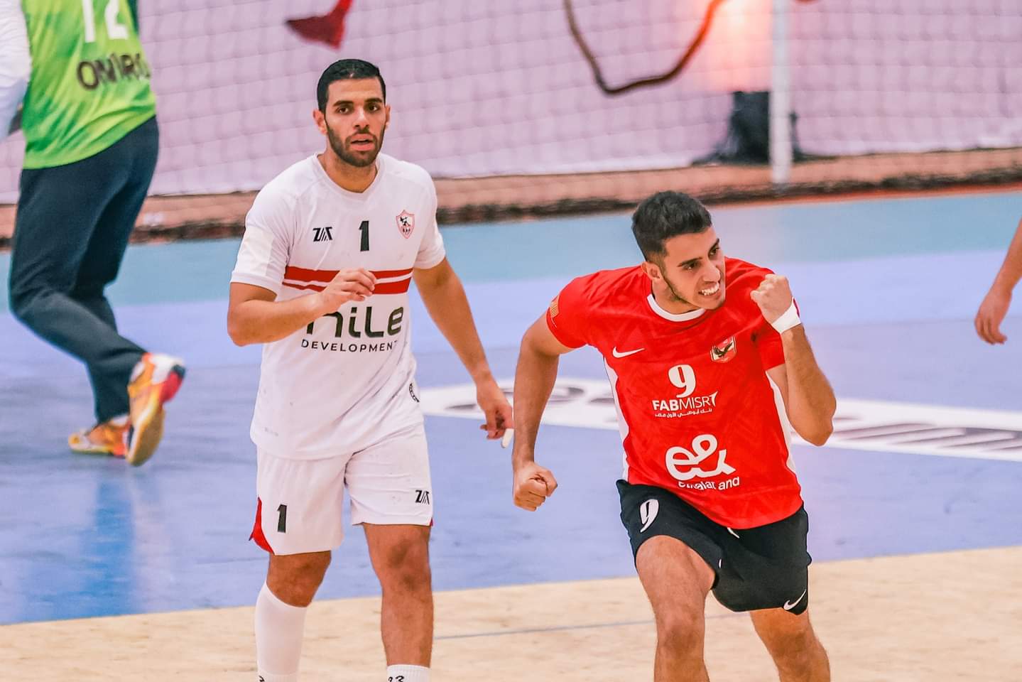 كرة اليد .. الأهلي يقترب من التتويج بلقب الدوري
