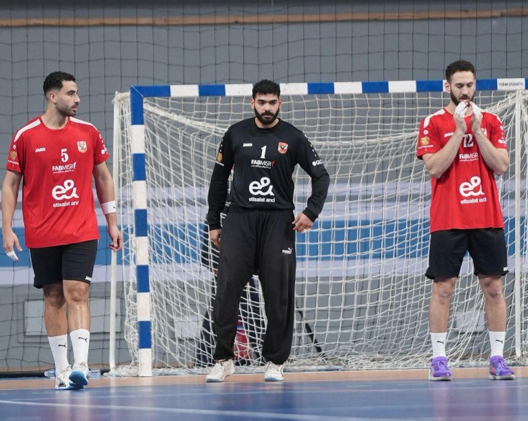 الأهلي يحصد لقب دوري اليد
