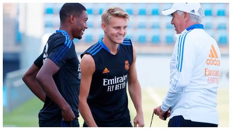 أنشيلوتي: أوديجارد كان مميزا مع ريال مدريد