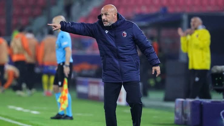 مدرب بولونيا يبدي رضاه عن التعادل مع نابولي