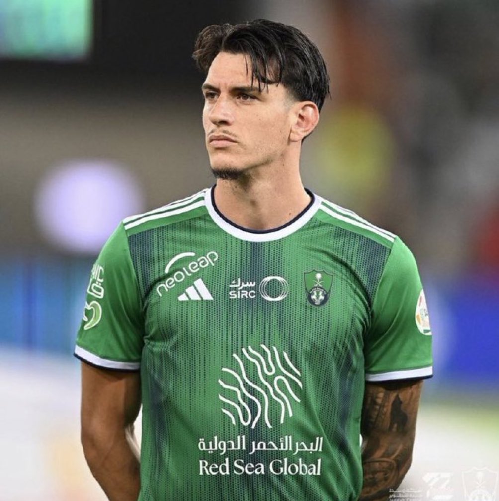 أهلي جدة يستعيد إيبانيز أمام الرائد