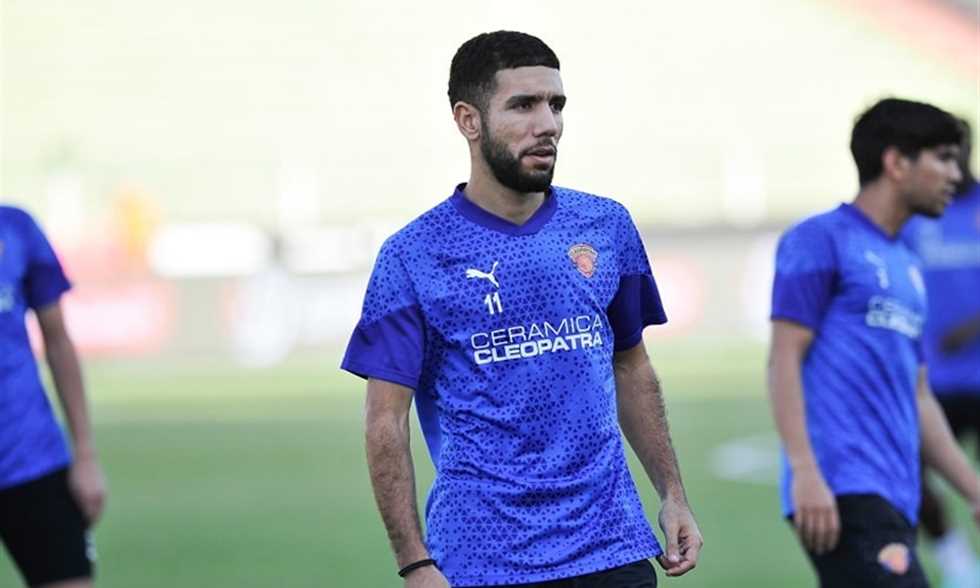 وكيل قندوسي يعلن مدة غياب اللاعب الجزائري