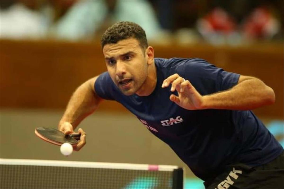 عمر يفتتح مشواره في بطولة العالم لتنس الطاولة بالفوز على لاعب الكاميرون
