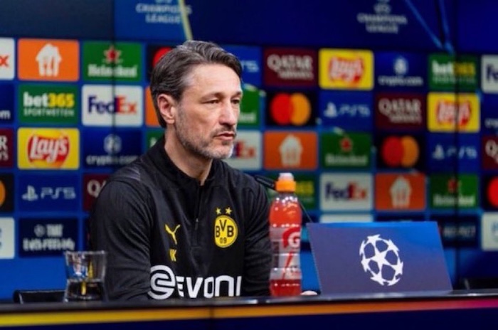 مدرب دورتموند: قدمنا أداء استثنائي ضد برشلونه