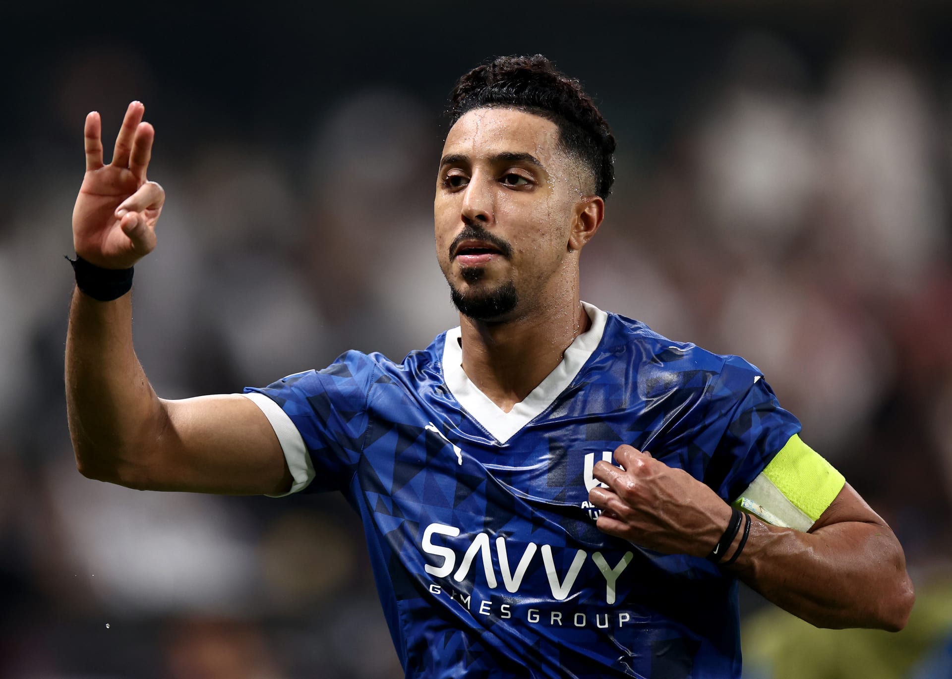 الهلال يعرض 50 مليون ريال على الدوسري لتجديد عقده